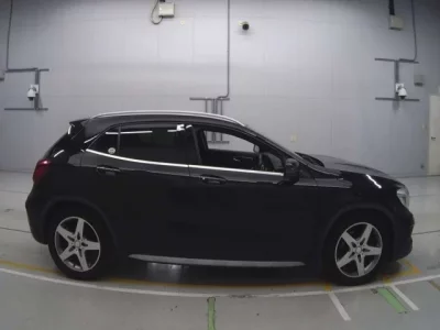 Mercedes-Benz GLA CLASS