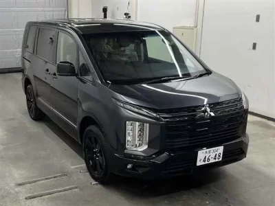 Mitsubishi DELICA D5