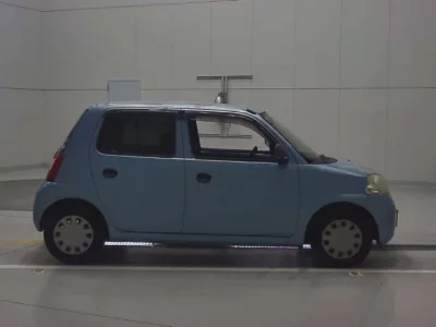 Daihatsu Esse