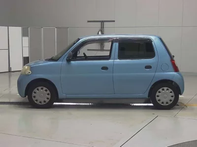 Daihatsu Esse