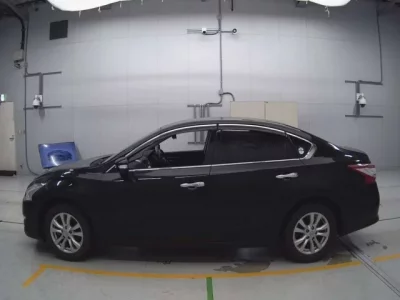 Nissan TEANA