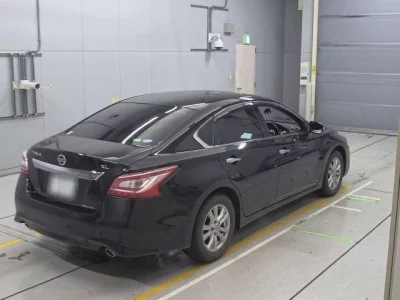 Nissan TEANA