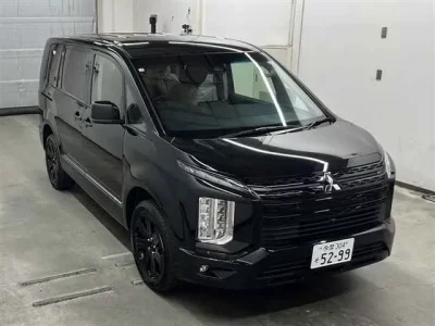 Mitsubishi DELICA D5