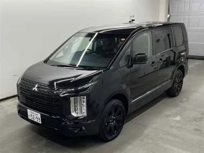 Mitsubishi DELICA D5
