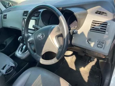 Toyota MARK X ZIO