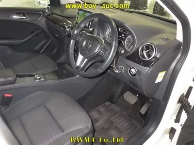 Mercedes-Benz B CLASS