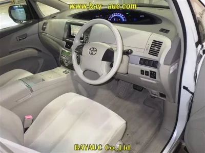 Toyota ESTIMA HYBRID