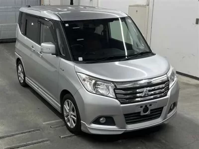 Mitsubishi DELICA D2
