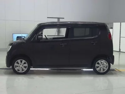 Suzuki MRWAGON