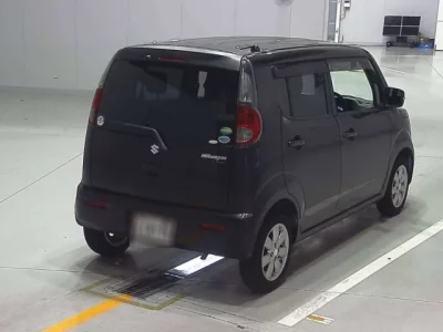 Suzuki MRWAGON