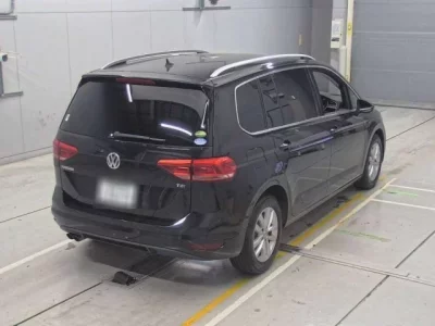 Volkswagen GOLF TOURAN
