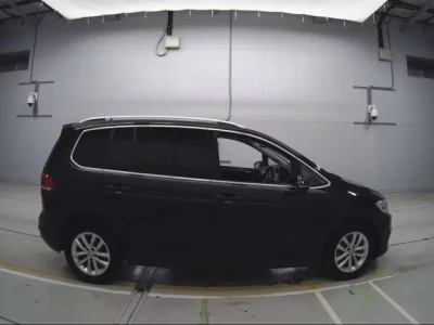 Volkswagen GOLF TOURAN