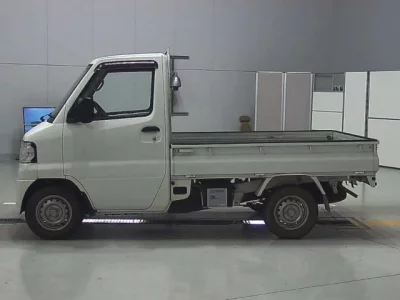 Mitsubishi MINICAB TRUCK