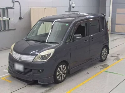 Mitsubishi DELICA D2