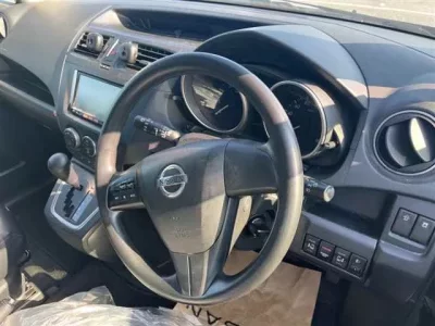 Nissan LAFESTA