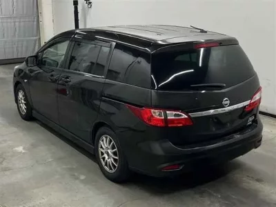 Nissan LAFESTA