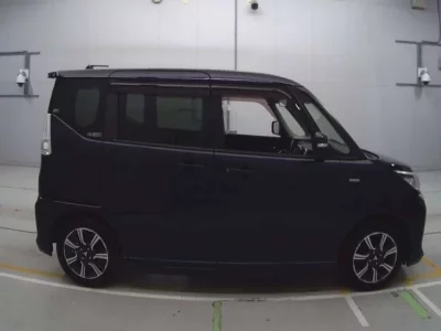 Mitsubishi DELICA D2