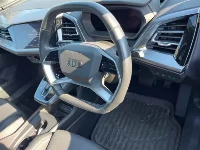 Audi Q4