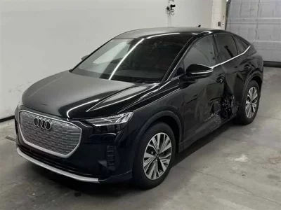 Audi Q4