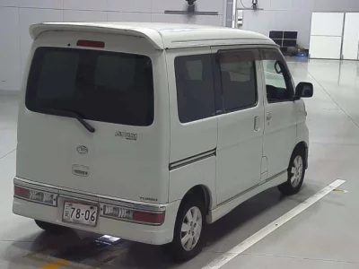 Daihatsu Atrai Wagon