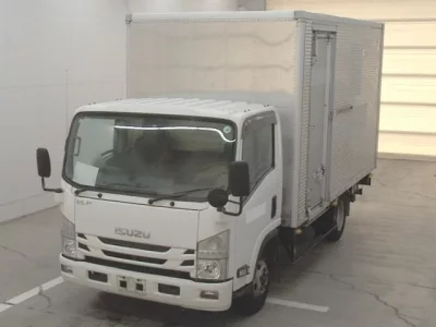 Isuzu ELF