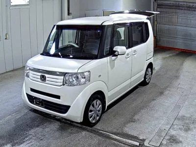 Honda N BOX SLASH