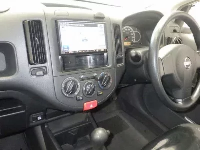 Nissan AD