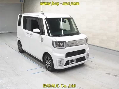 Toyota PIXIS MEGA