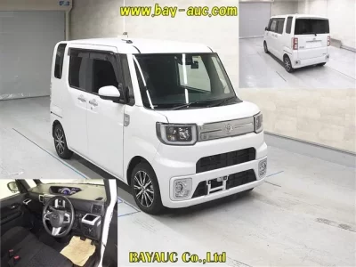 Toyota PIXIS MEGA