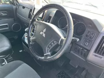 Mitsubishi DELICA D5
