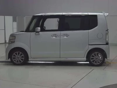 Honda N BOX PLUS