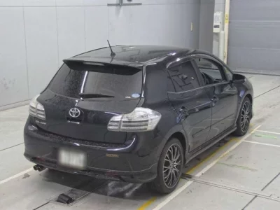 Toyota BLADE