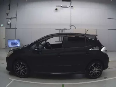Toyota BLADE