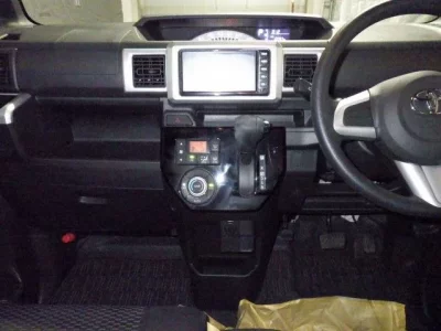 Toyota PIXIS MEGA