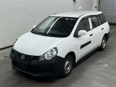 Nissan AD