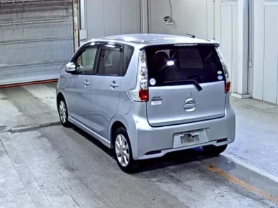 Mitsubishi EK CUSTOM