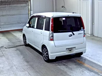 Subaru STELLA
