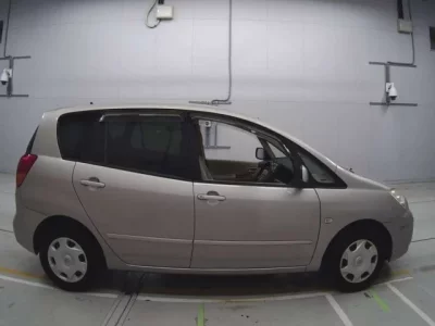 Toyota COROLLA SPACIO