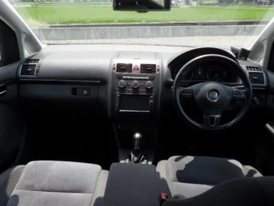 Volkswagen GOLF TOURAN