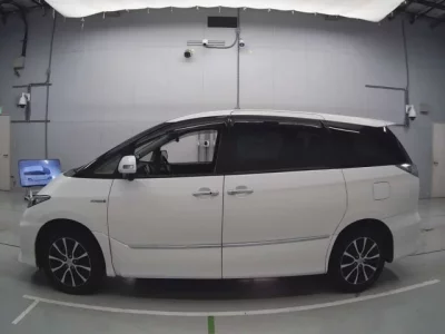 Toyota ESTIMA HYBRID