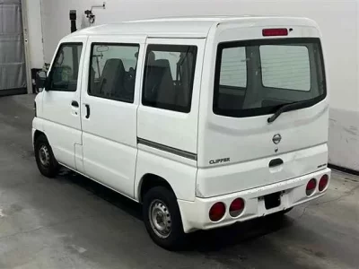 Nissan CLIPPER VAN