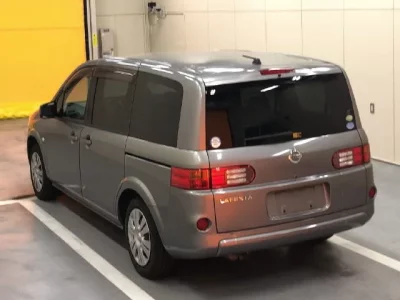 Nissan LAFESTA