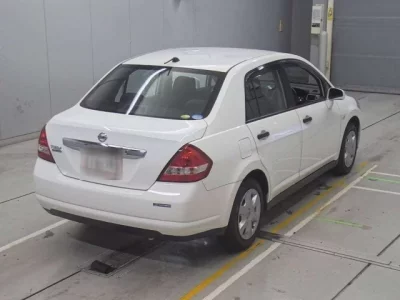 Nissan TIIDA LATIO