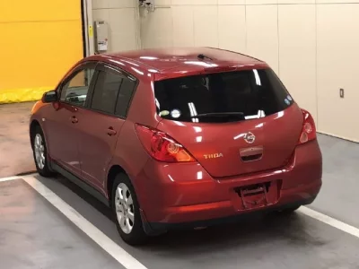 Nissan TIIDA