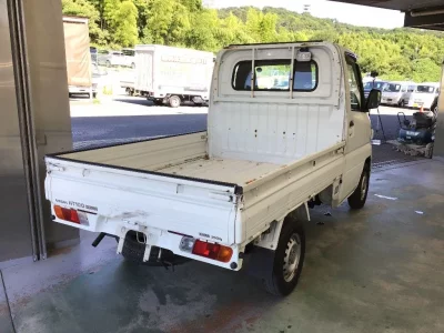 Nissan CLIPPER TRUCK