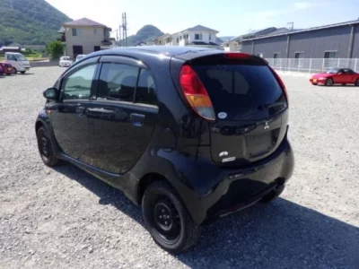 Mitsubishi I
