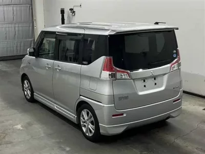 Mitsubishi DELICA D2