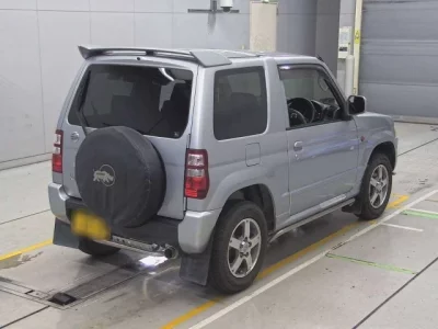 Nissan KIX