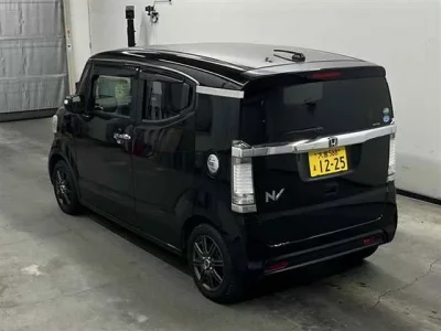 Honda N BOX SLASH