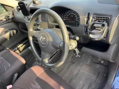 Toyota SUCCEED